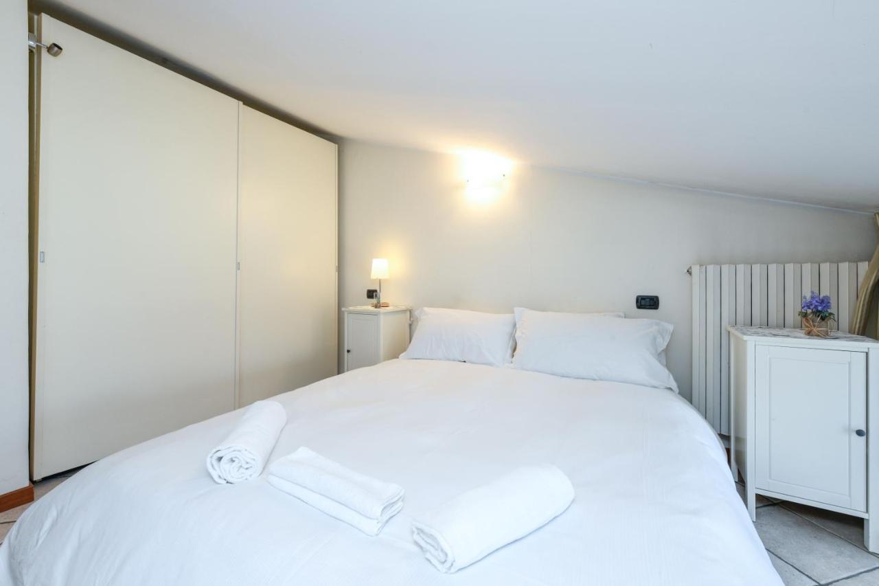 Sunset Apartment Home & Terrace Сирмионе Екстериор снимка